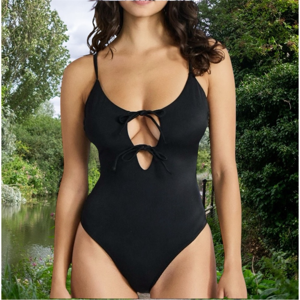 No Boundaries Black Ribbed Tie-Front One-Piece Swimsuit Women's Size S (4-6)